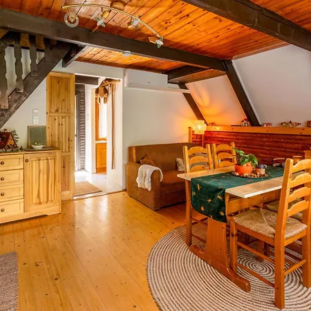 Сasa de vacaciones Tiltott Rengeteg Vendeghaz Balatonfůzfő
